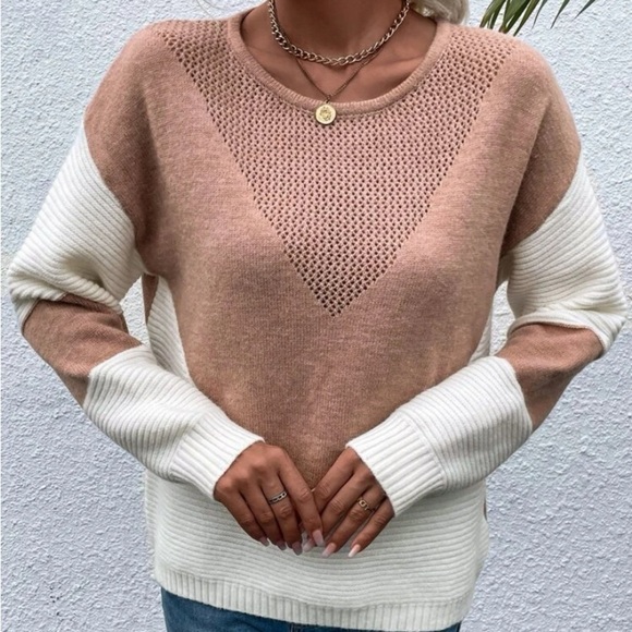 NEW color block long sleeve sweater - Picture 2 of 6